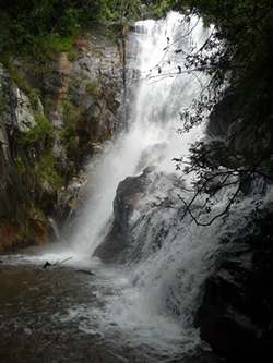 Madrugada waterfall